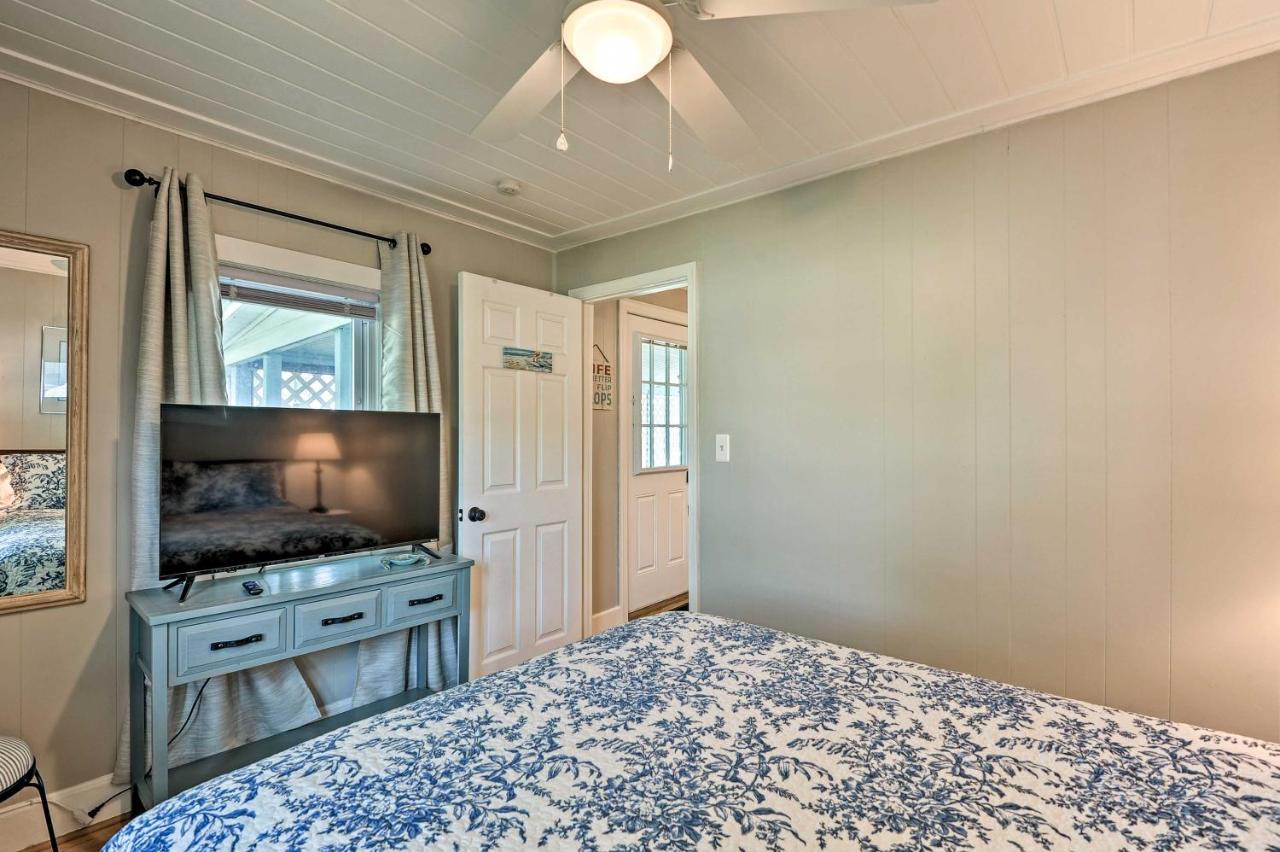 The Blue Crab Cottage - 3 Blocks From The Beach! Колониал Бийч Екстериор снимка