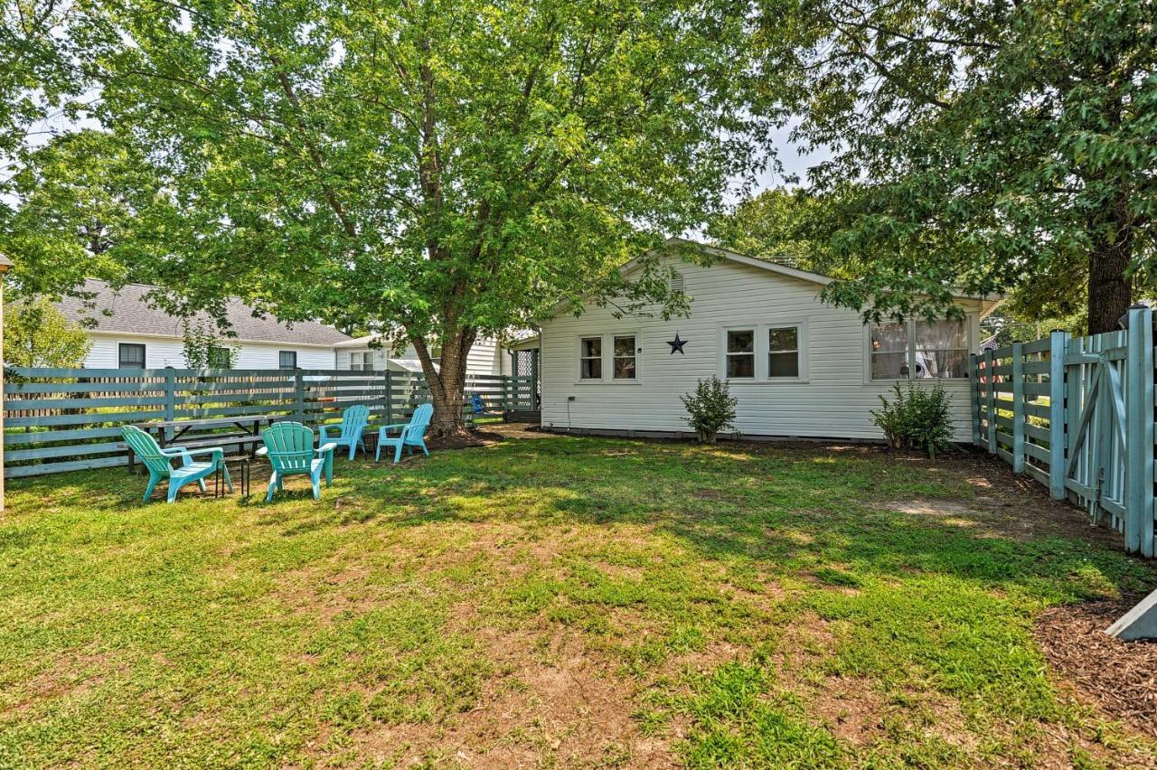 The Blue Crab Cottage - 3 Blocks From The Beach! Колониал Бийч Екстериор снимка